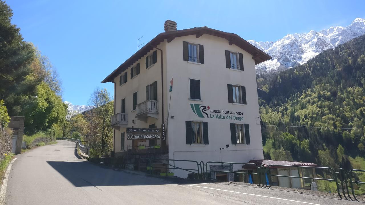 La Valle Del Drago Hotell Piazza Brembana Exteriör bild